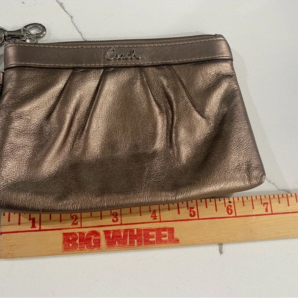 Vintage Y2K Coach Ashley‎ Metallic Bronze Pleated Leather Wristlet